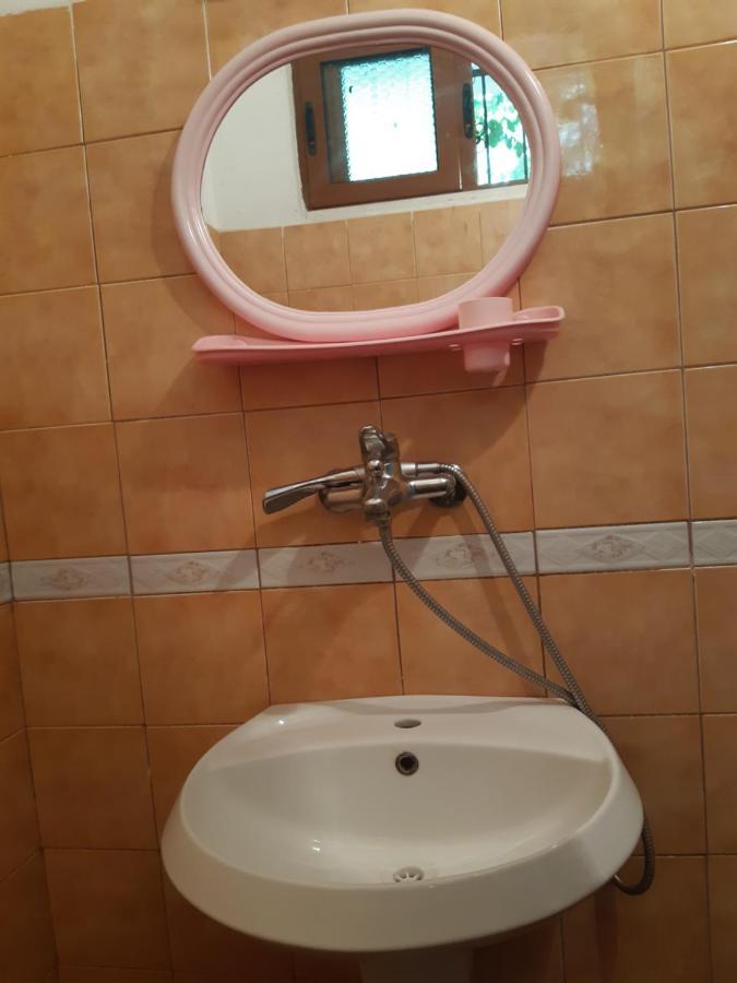 H&A Guest House Golem  Esterno foto